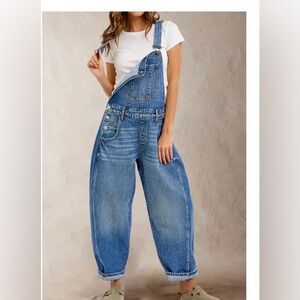 Flamingals Wash Button Side Mid Waist Barrel Leg Overalls Size Small NWT